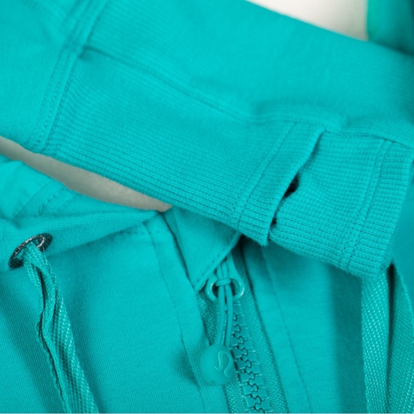 SOLD!!! 
Lululemon Turquoise Zip-Up Hoodie, Size 6 (Excellent Condition) - Picture 8 of 11